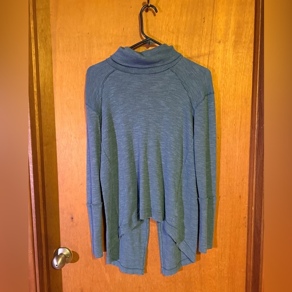 Free People We The Free Split Back Turtleneck - Picture 2 of 10